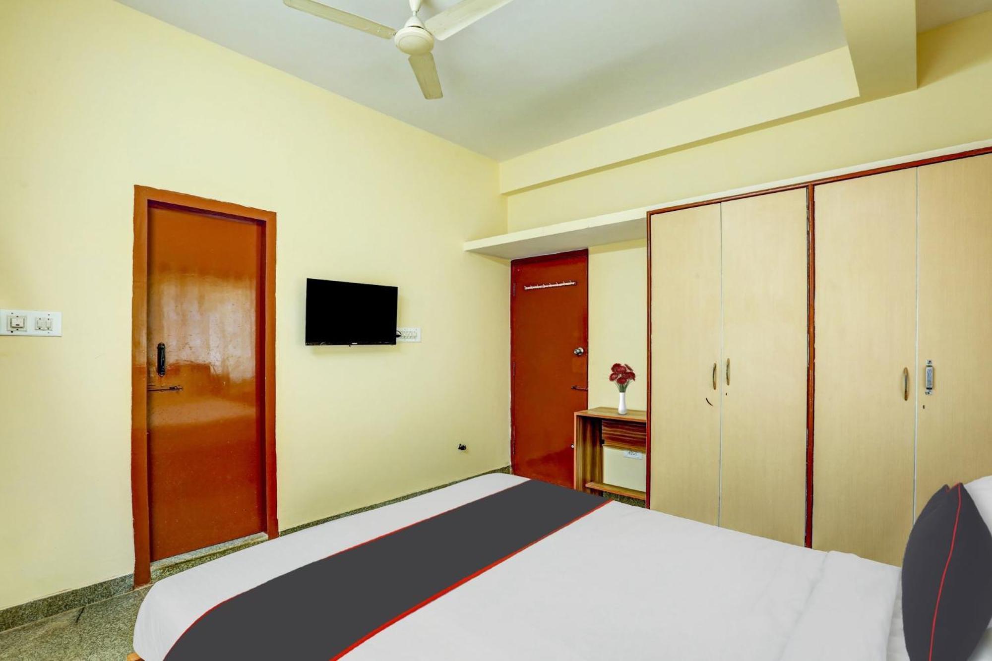 Collection O Relax Stay Apartments Bangalore Extérieur photo