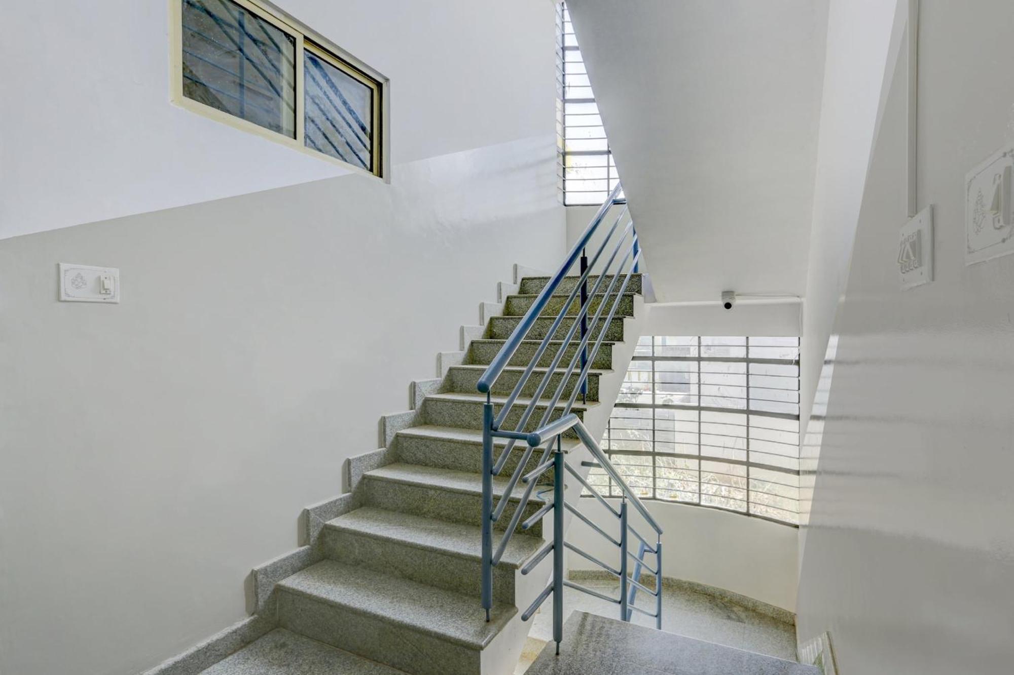 Collection O Relax Stay Apartments Bangalore Extérieur photo