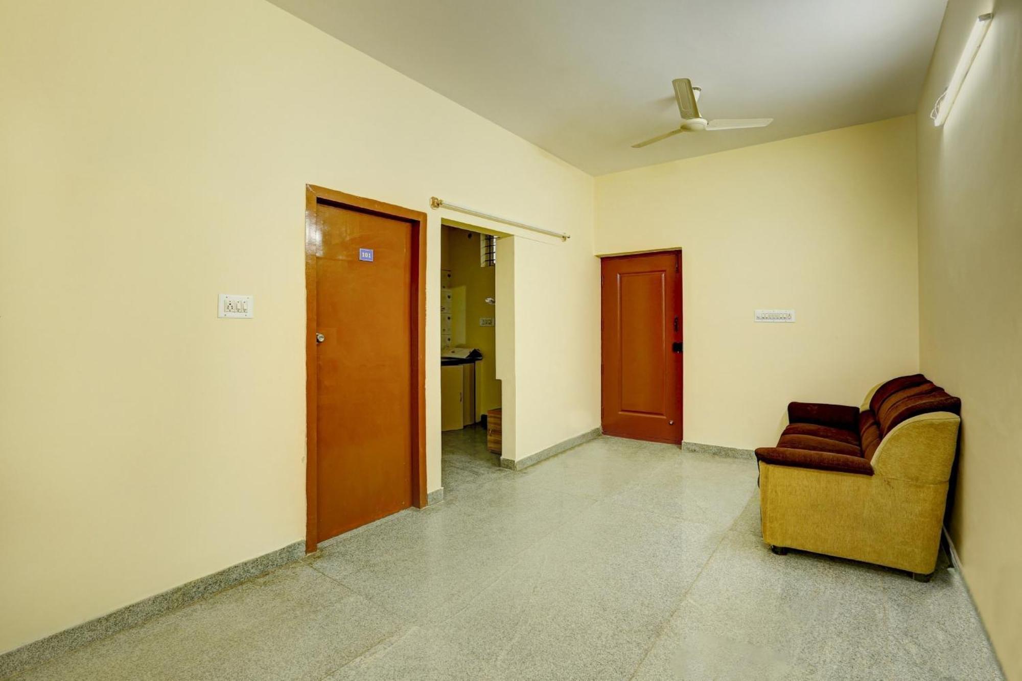 Collection O Relax Stay Apartments Bangalore Extérieur photo